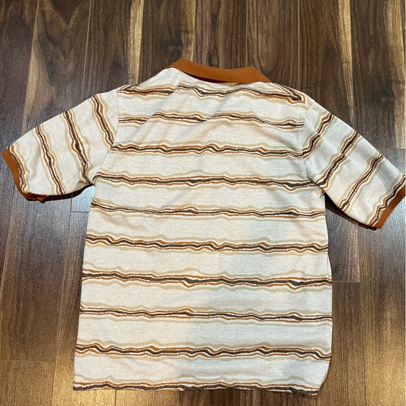 Urban Outfitters Shirt - Picture 3 of 3